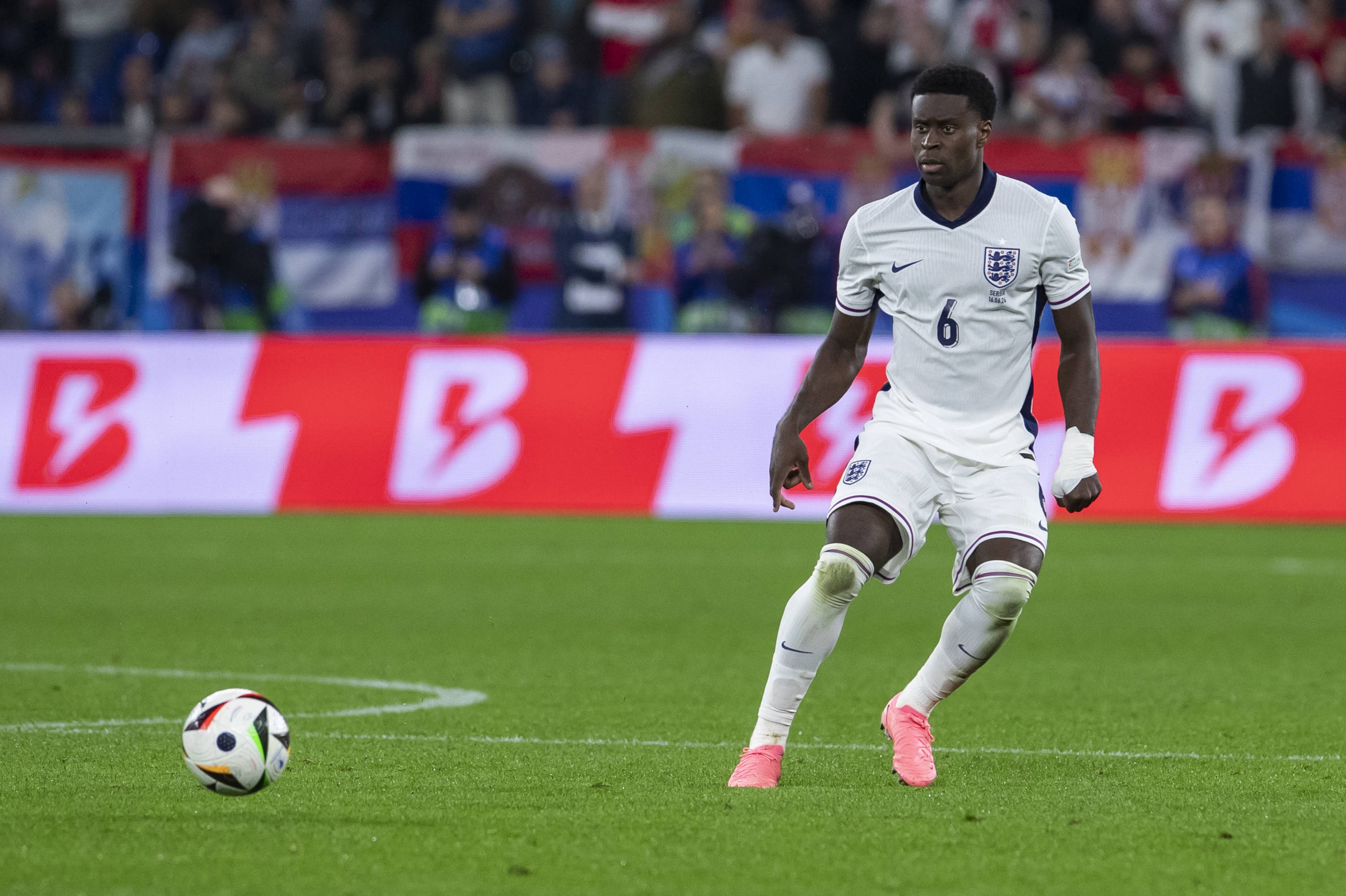 凱恩缺席友誼賽 格伊佩戴英格蘭隊長袖標(biāo)