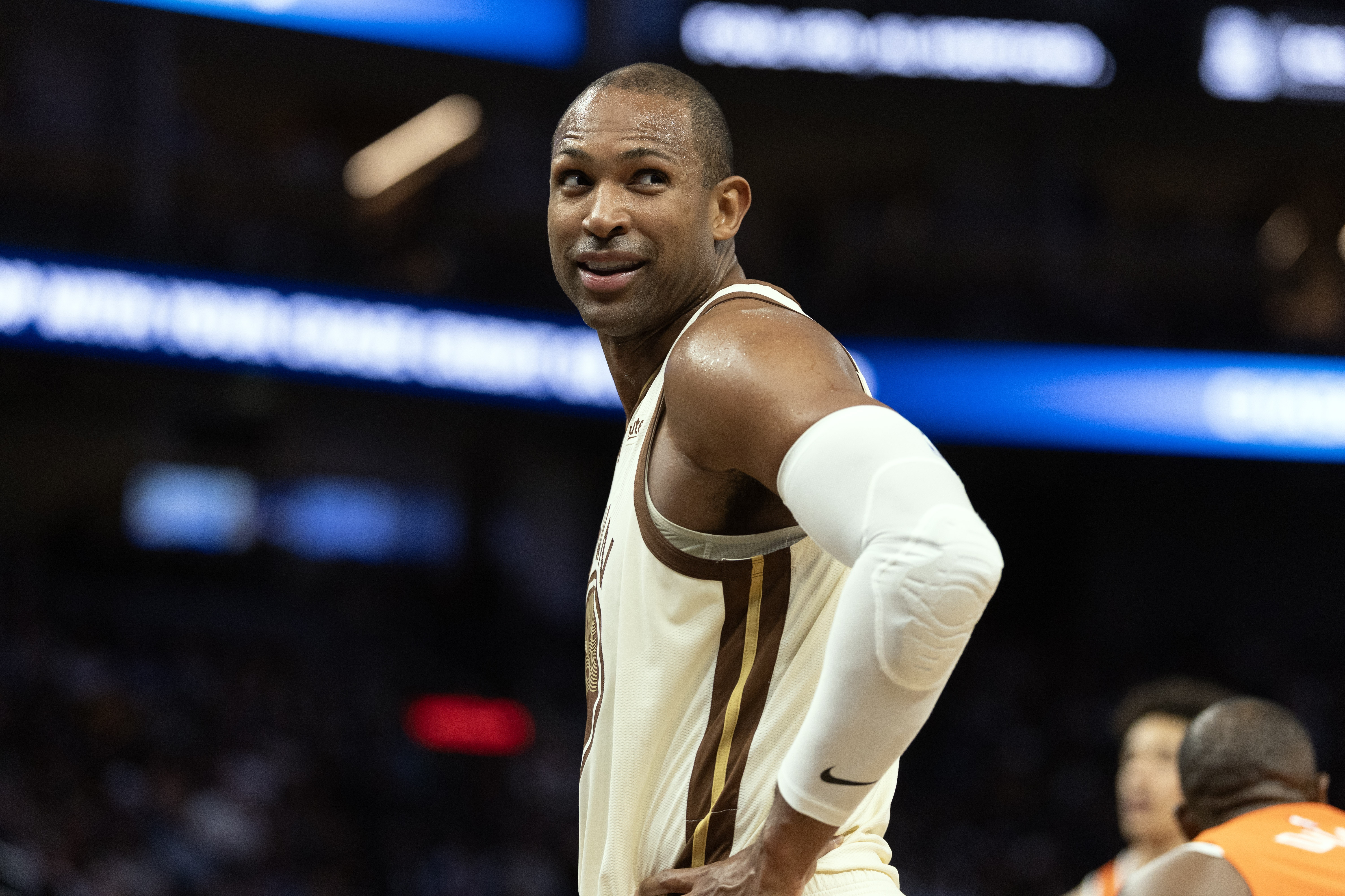 霍福德小腿傷情更新 目標附加賽前復出