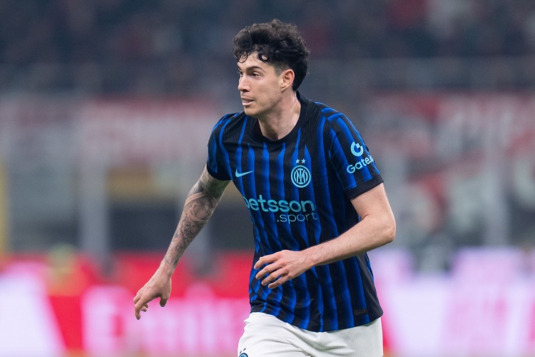 巴斯托尼離隊(duì)可能性上升 巴薩關(guān)注國(guó)米中衛(wèi)