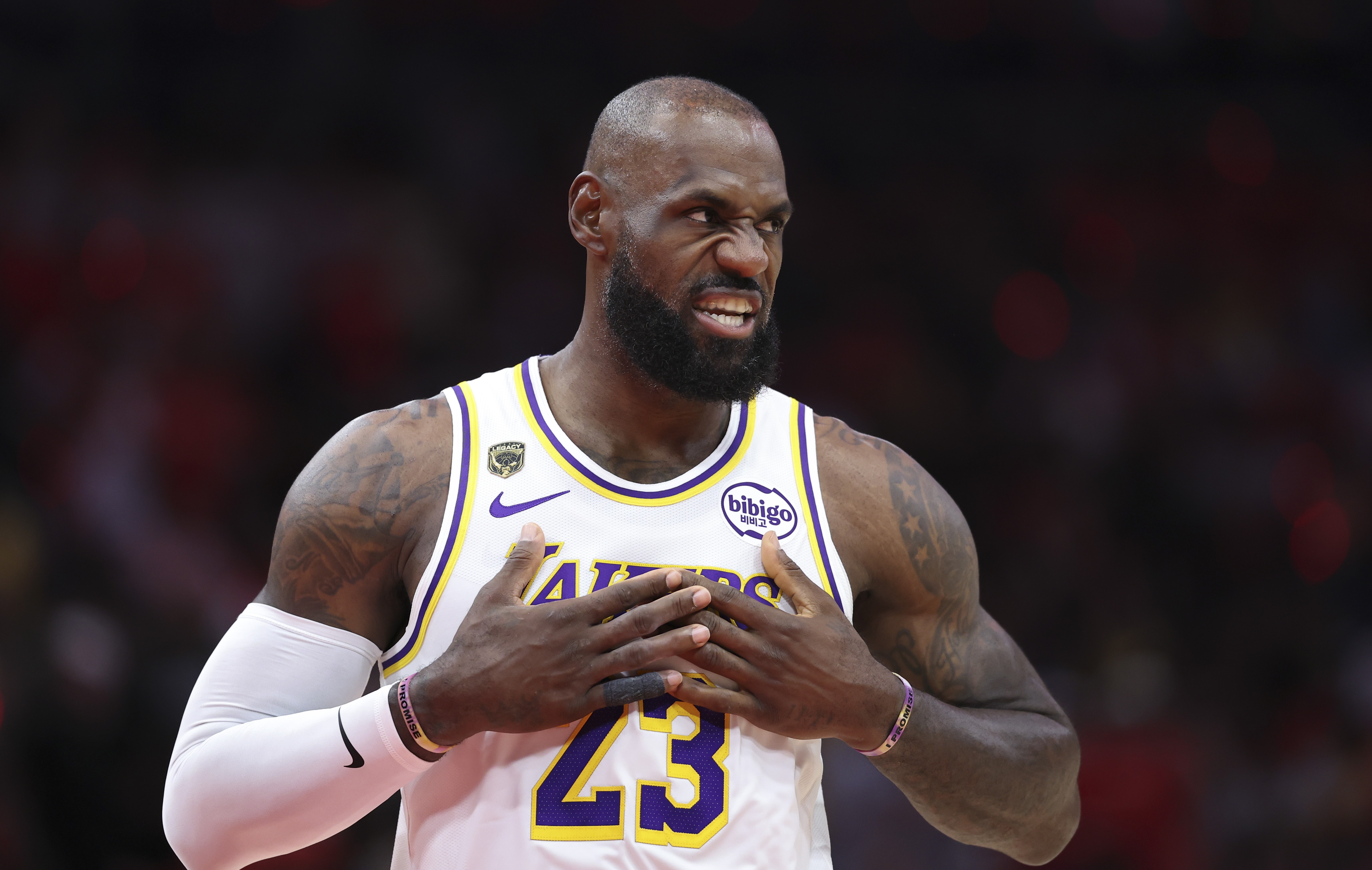 302場全勤！詹姆斯創(chuàng)NBA季后賽連續(xù)出場歷史紀錄