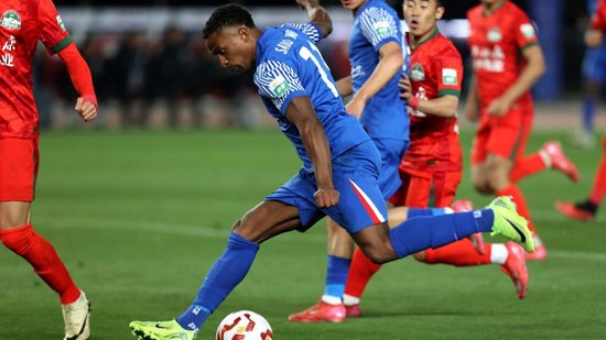 申花3-1客勝梅州重返榜首 米內羅破荒+助攻撕掉單干標簽