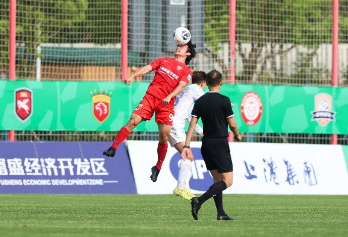 王逸偉貼地斬定勝局，上海海港富盛經(jīng)開1-0蘭州隴原競技