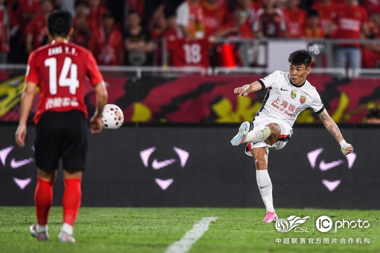 姆本扎+熱菲尼奧三分鐘兩球逆轉(zhuǎn)，海港客場2-3遭鐵人楠波灣絕殺