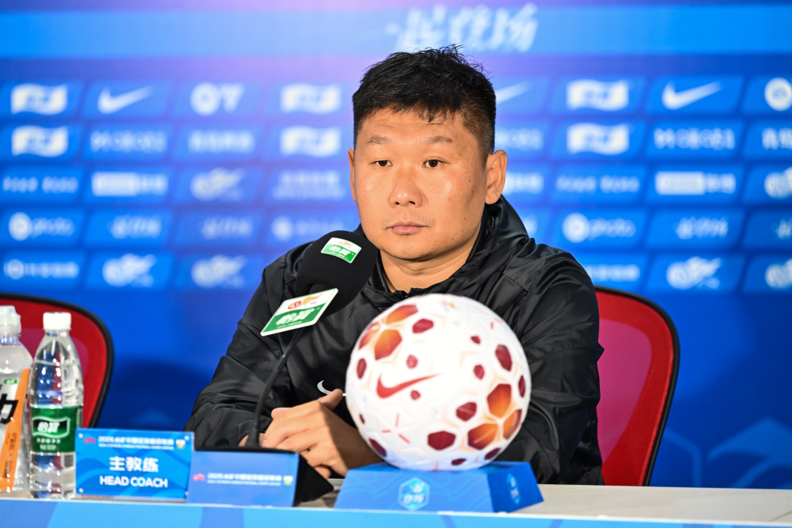 銅梁龍創(chuàng)紀(jì)錄五人入選U23國足，劉建業(yè)訓(xùn)話：去國家隊就要全力以赴